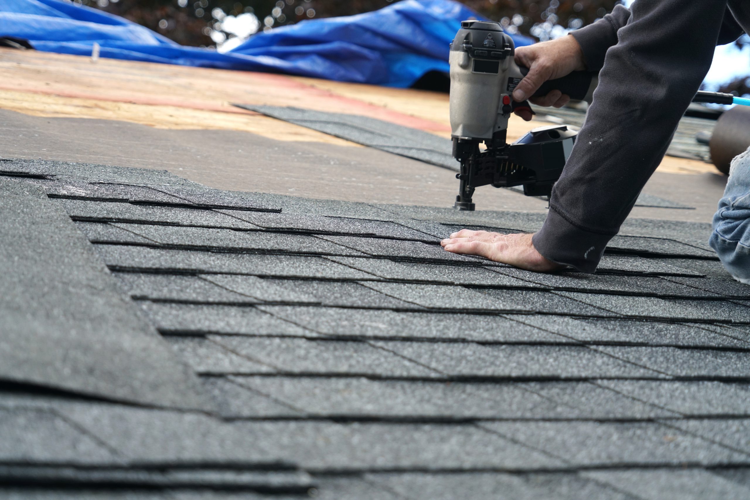 Why Hiring A Roofing Contractor Is A Good Idea